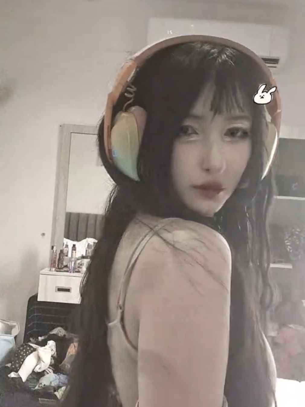 @Hoodbaby