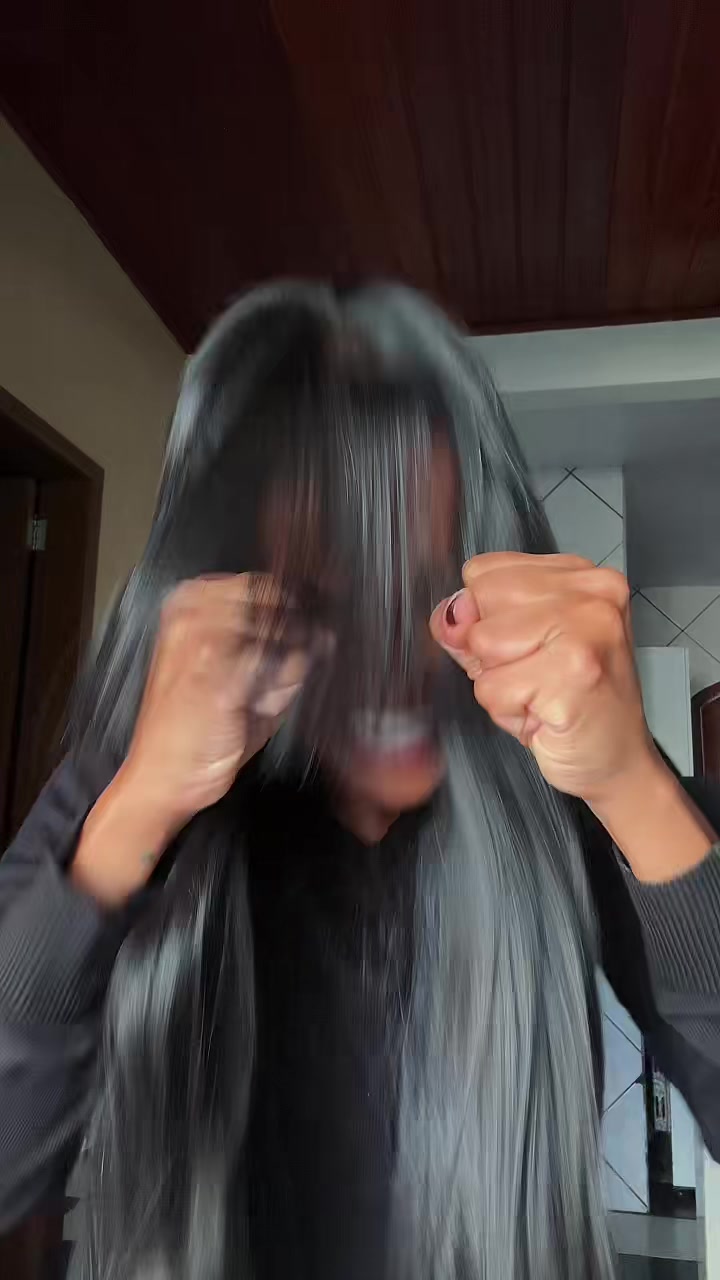 @ale_neves_oficial