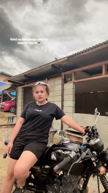 @timurhitamManis
