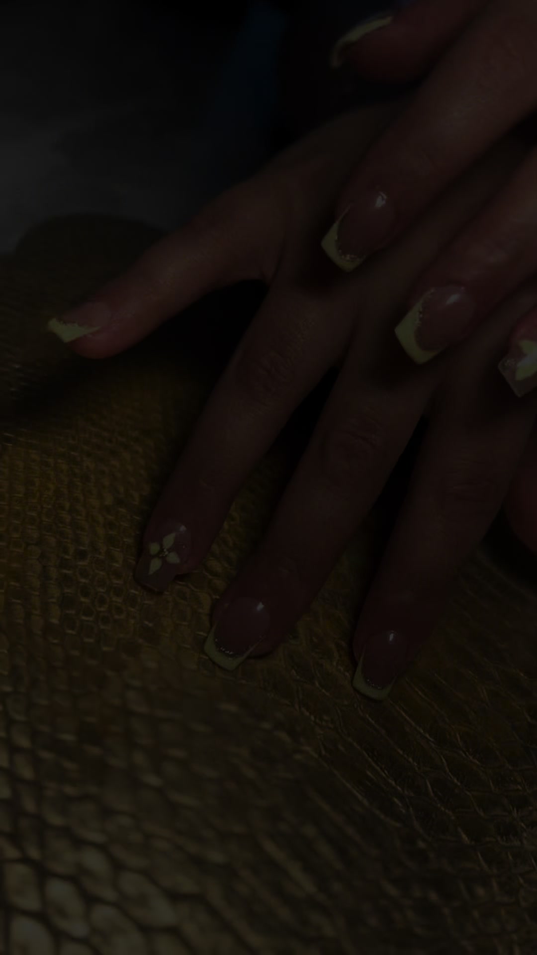 @nails.fira