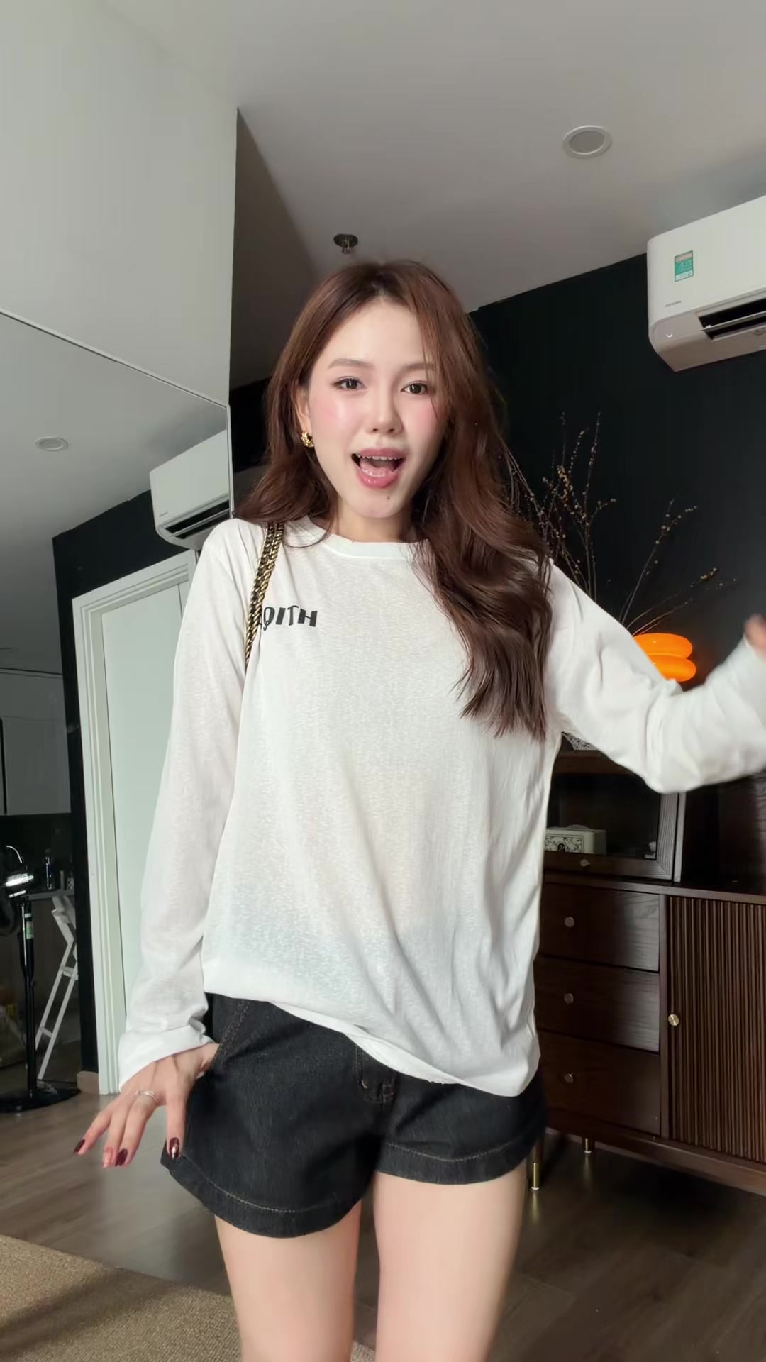 @Ngô Nguyễn Quỳnh Anh🐰ྀི
