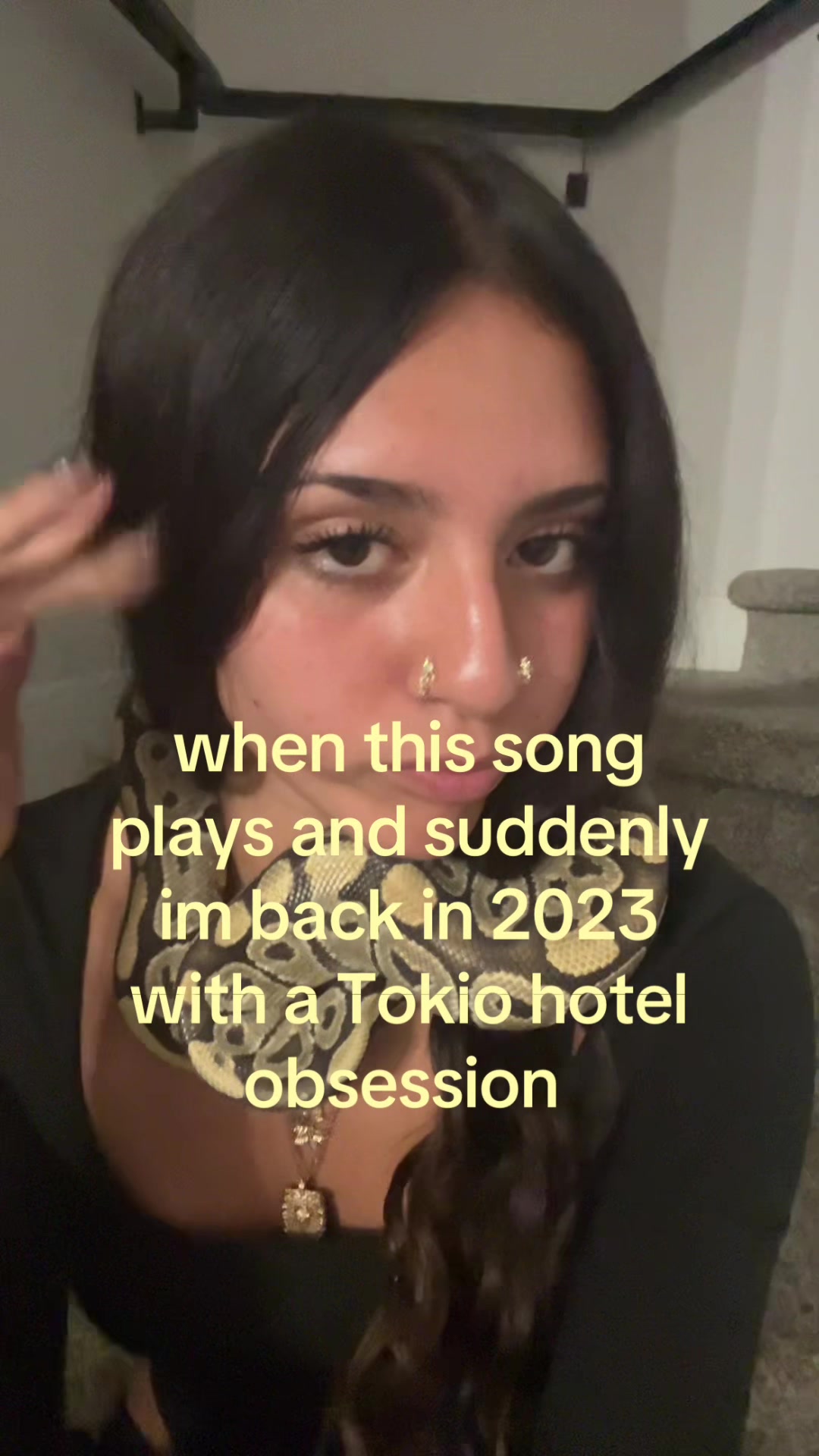 @️