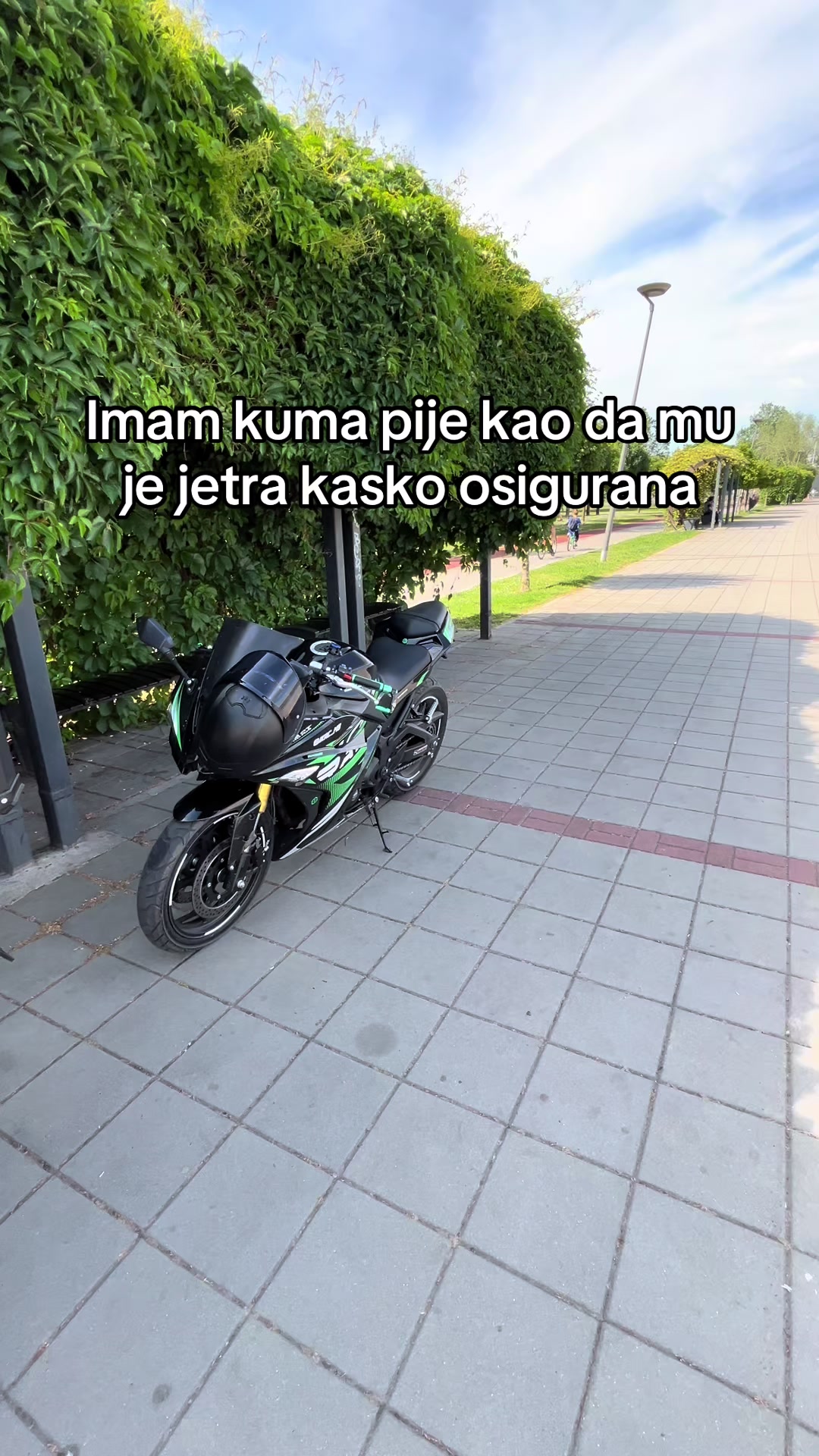 @Ikac_m8