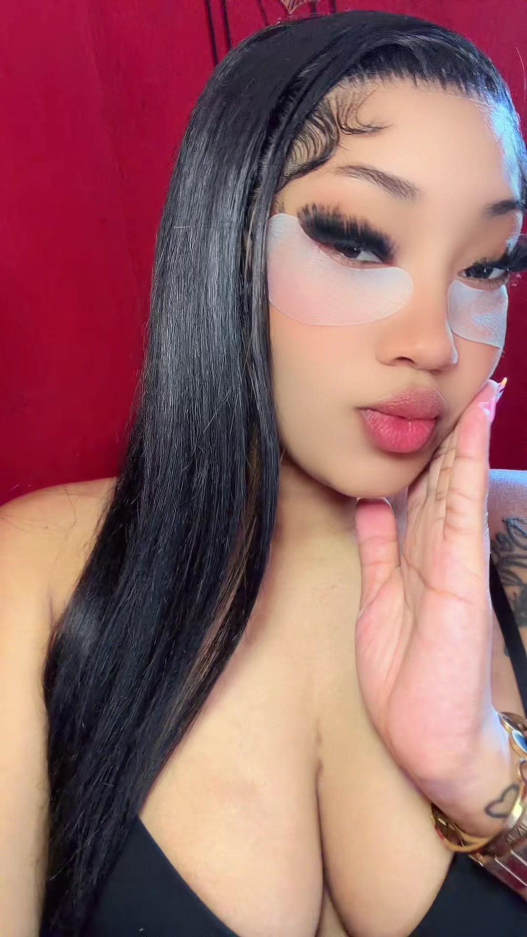 @khaloni11
