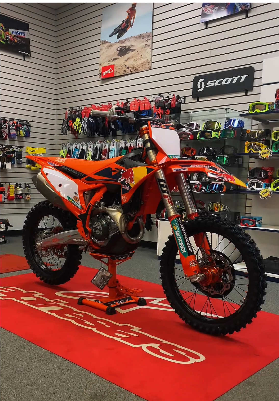 @Magic Racing
