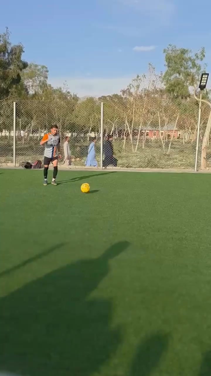 @Young 19 🇨🇦