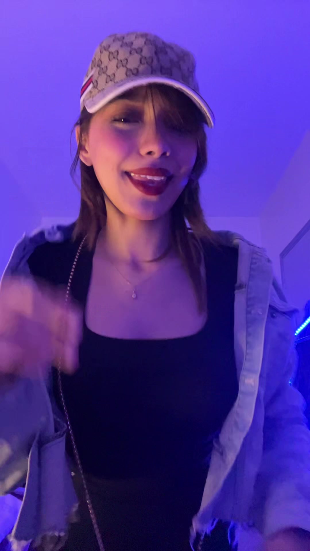 @👸🏻2