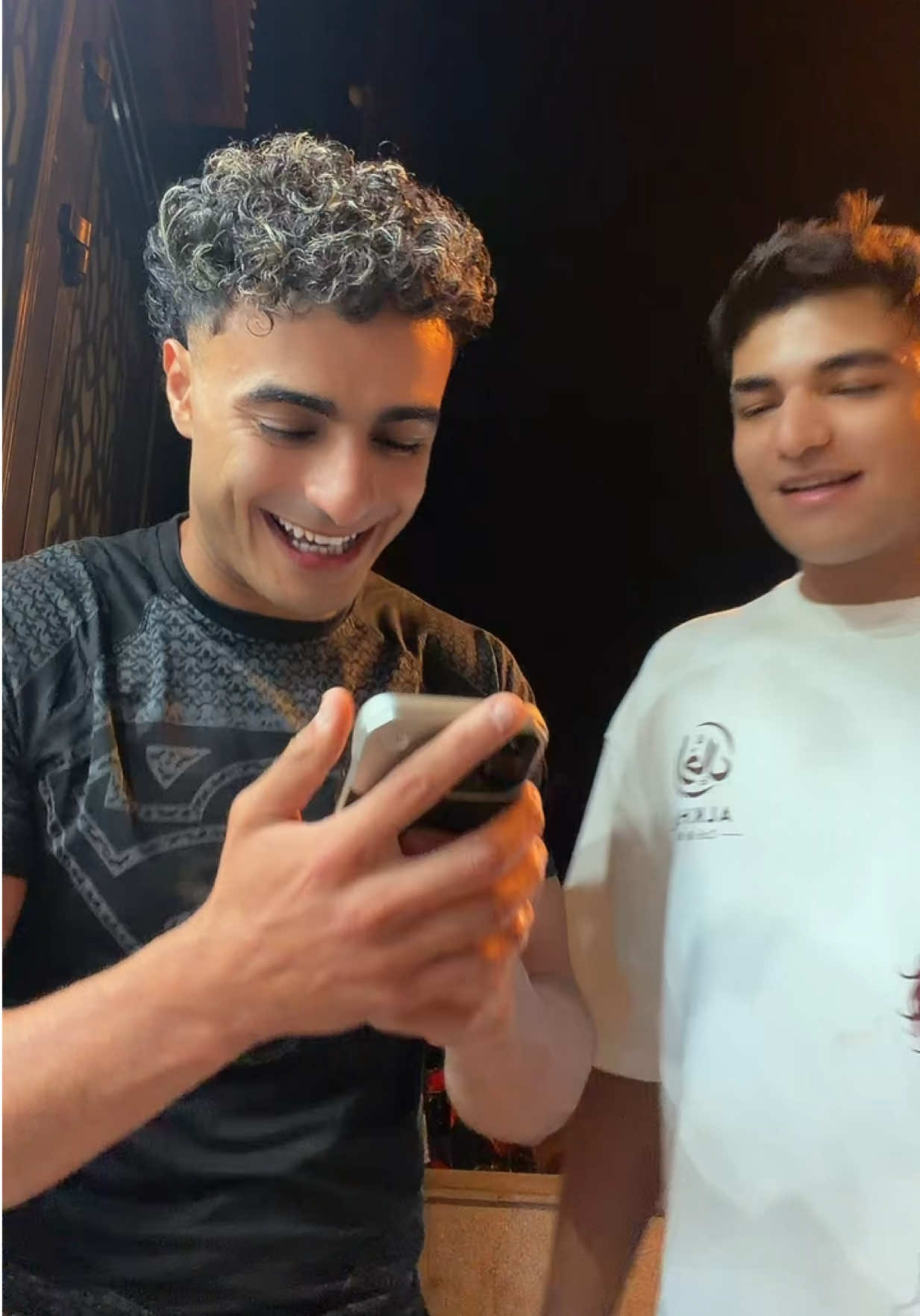 @ابو ضحكه جنان 😄