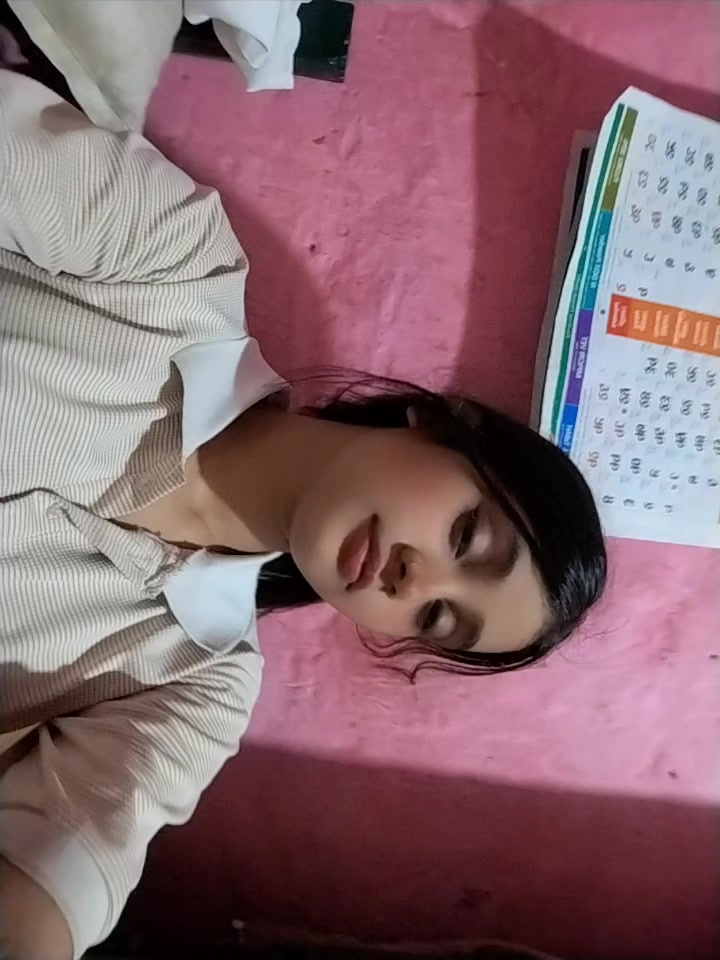 @nishu_💐☺️
