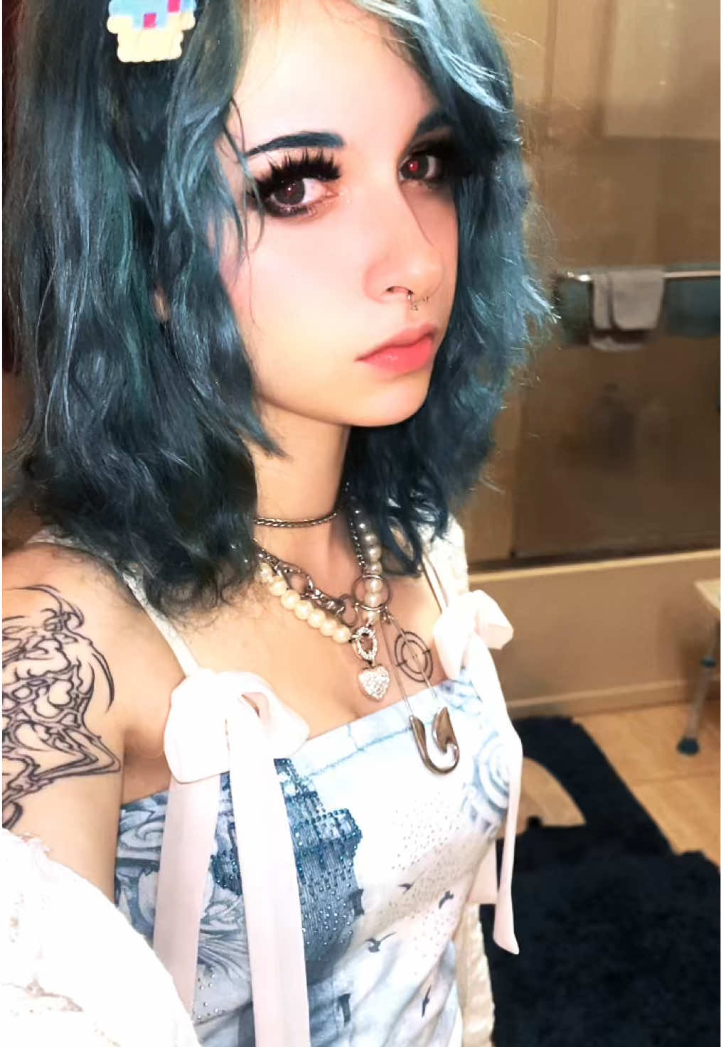 @<3