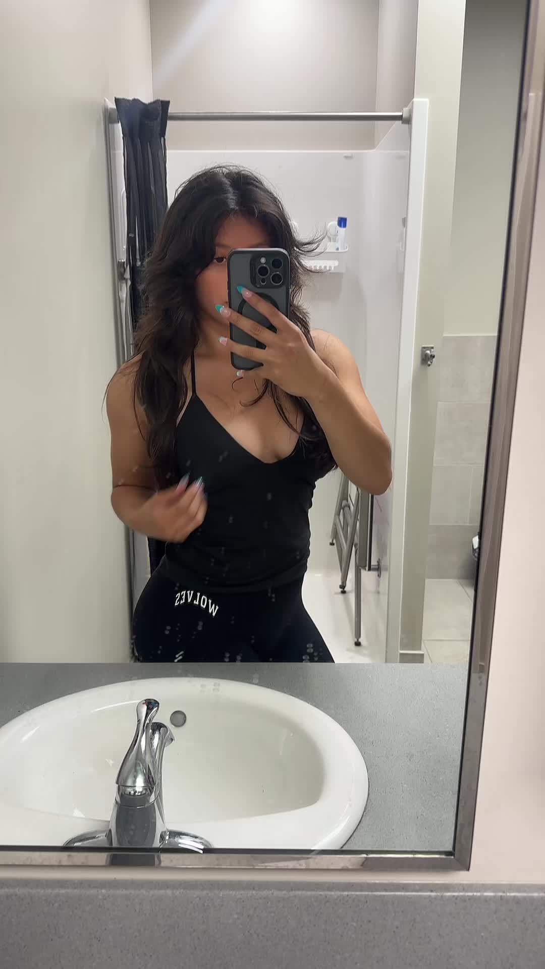 @Ana<3