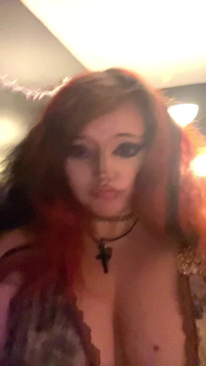 @livingde4dgirl