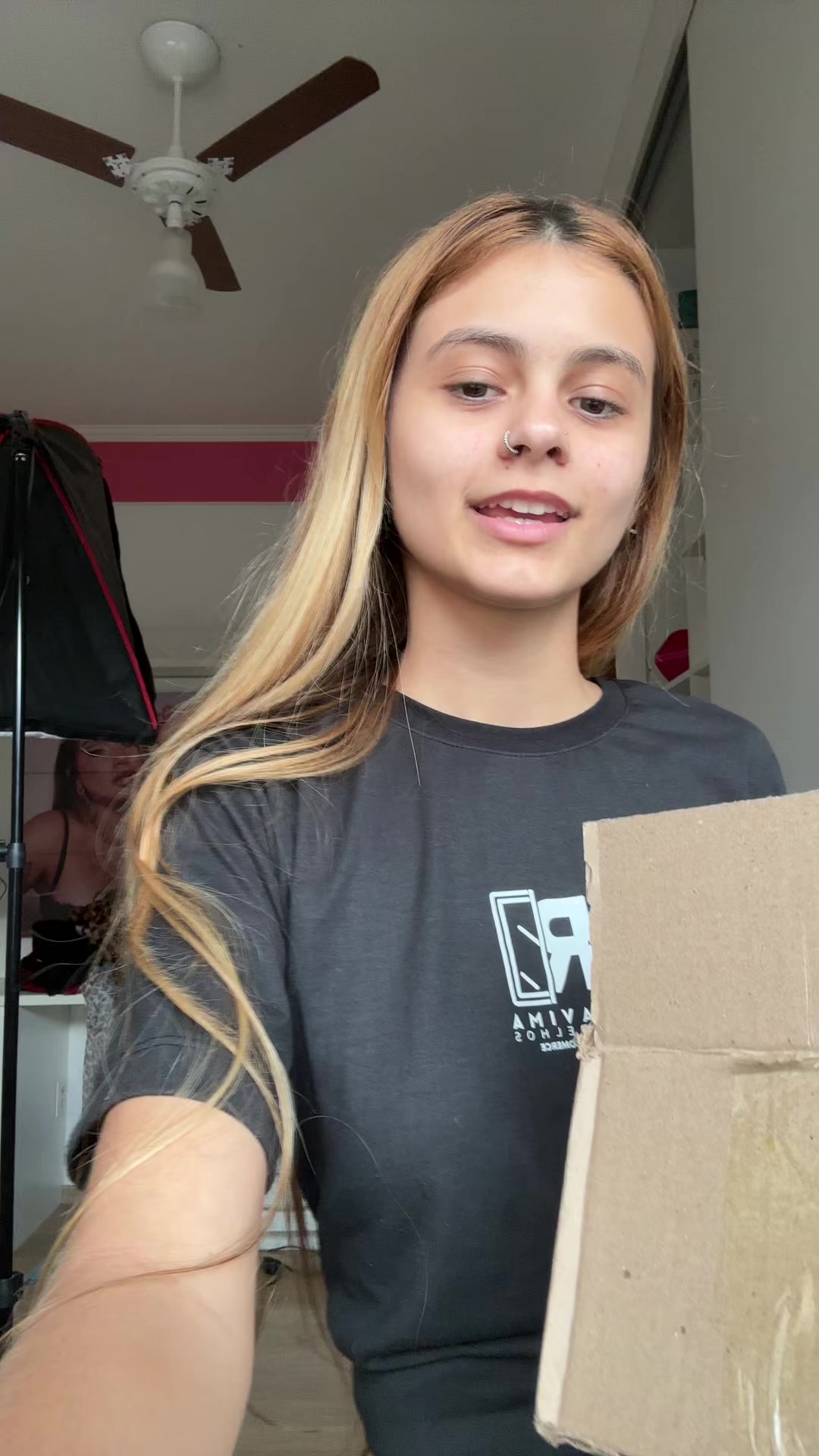 @Clara_branquinhoo