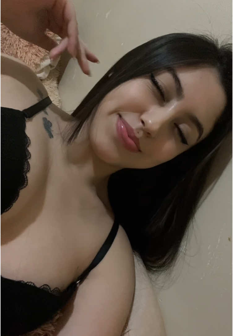 @𝐿𝒾𝓃𝒶 𝒢𝒶𝓇𝓏&oacute;𝓃..