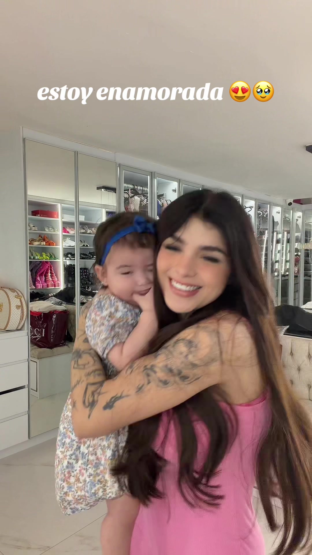 @Karelyruizoficial01