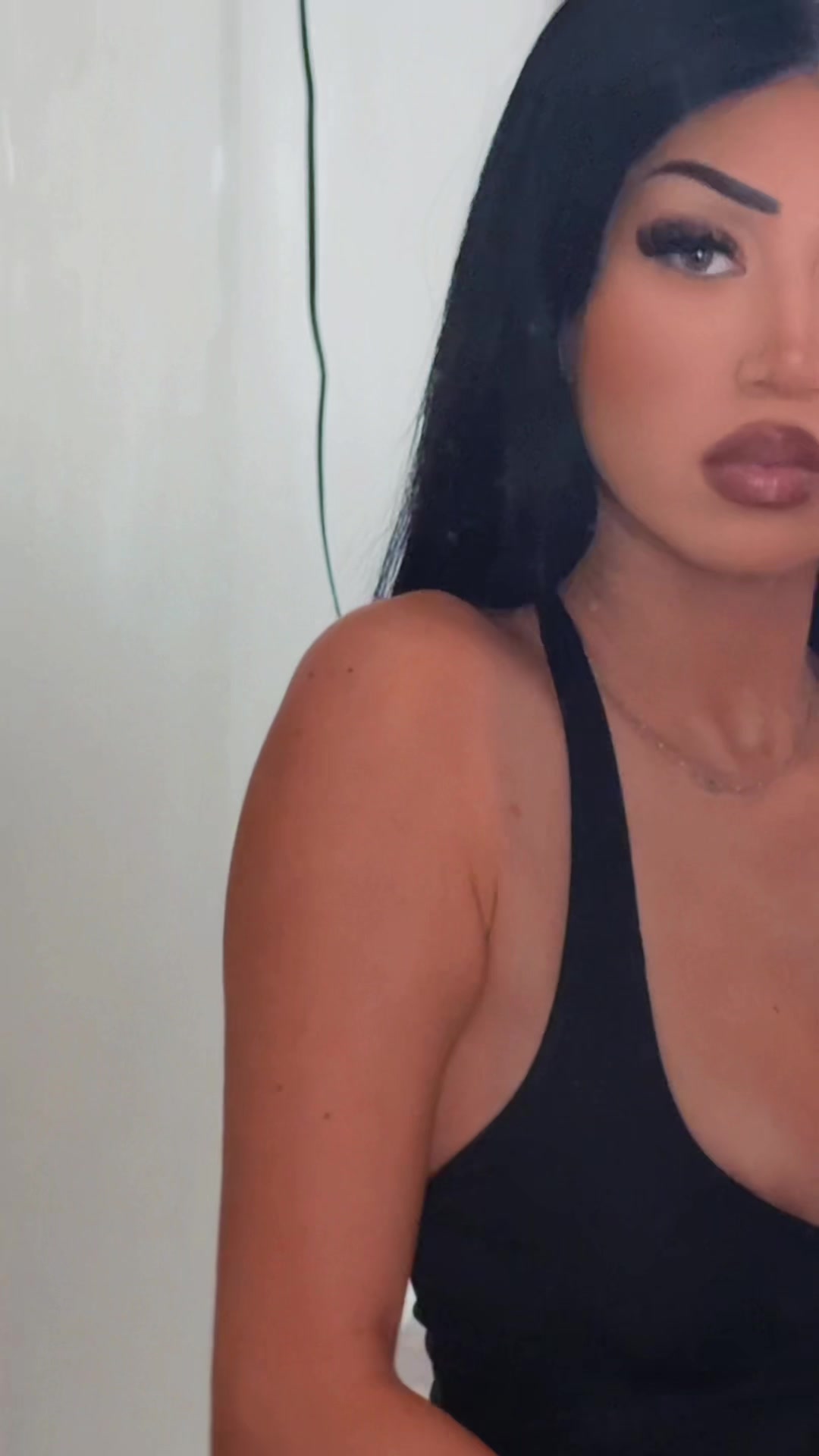 @𝓐lien 𝓖𝓸𝓭𝓭𝓮𝓼𝓼