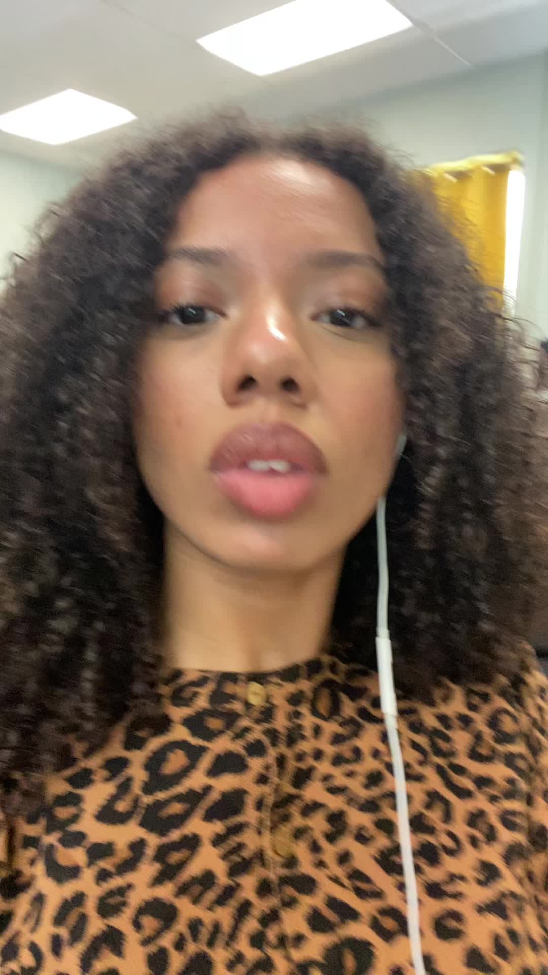 @Naima🫰🏼