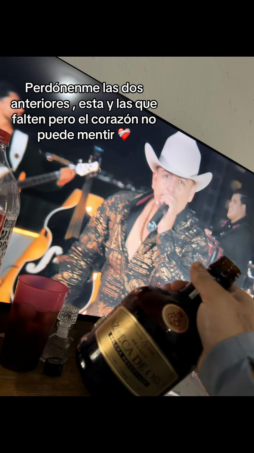 @Fanny_Cruz 🖤