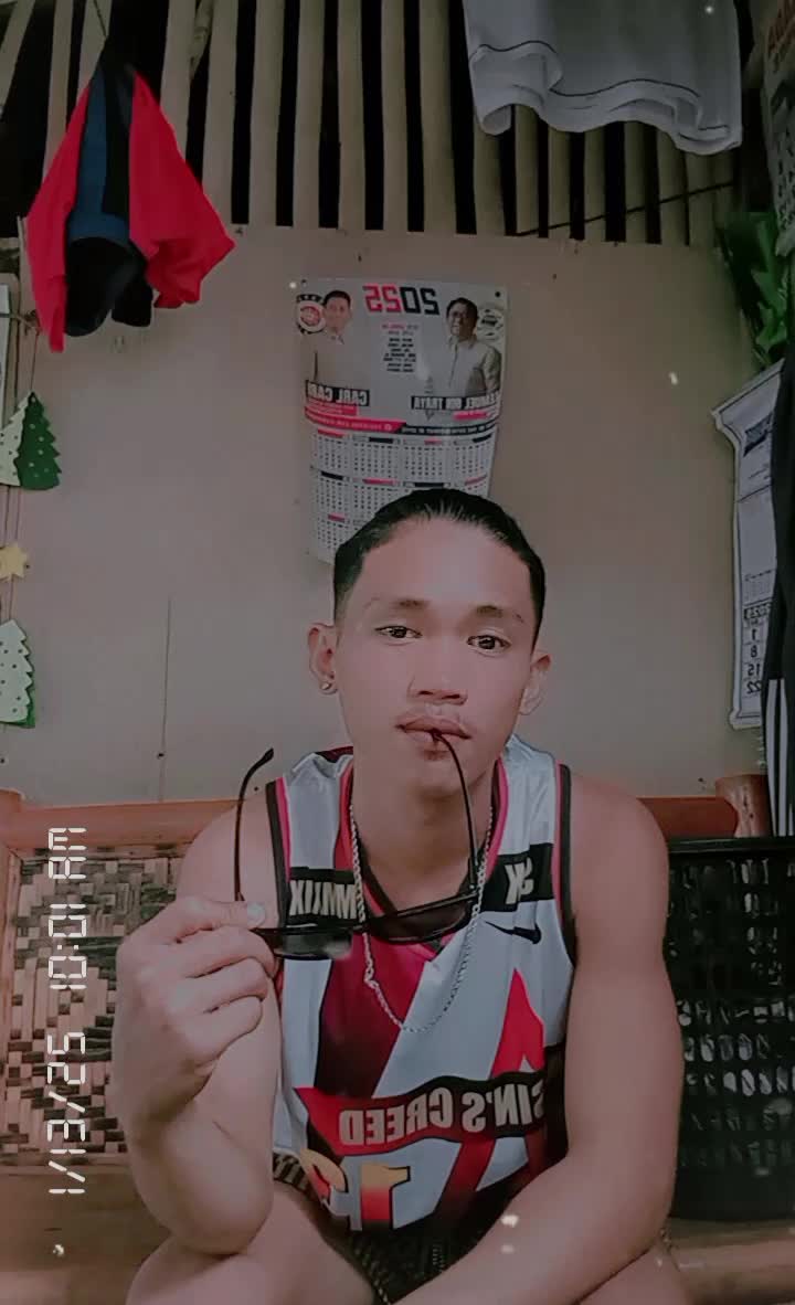@John Lyod Capones