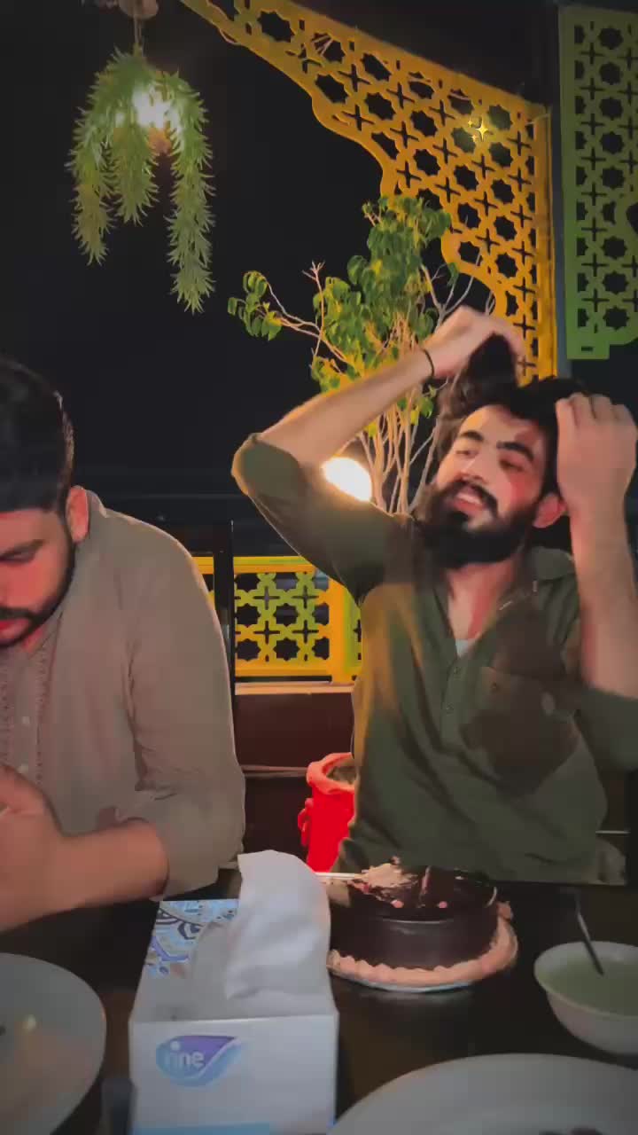 @Mr_zaheer_08