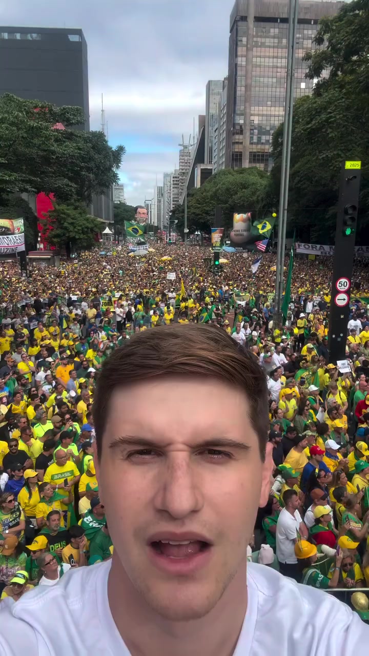 @Deus, p&aacute;tria, fam&iacute;lia