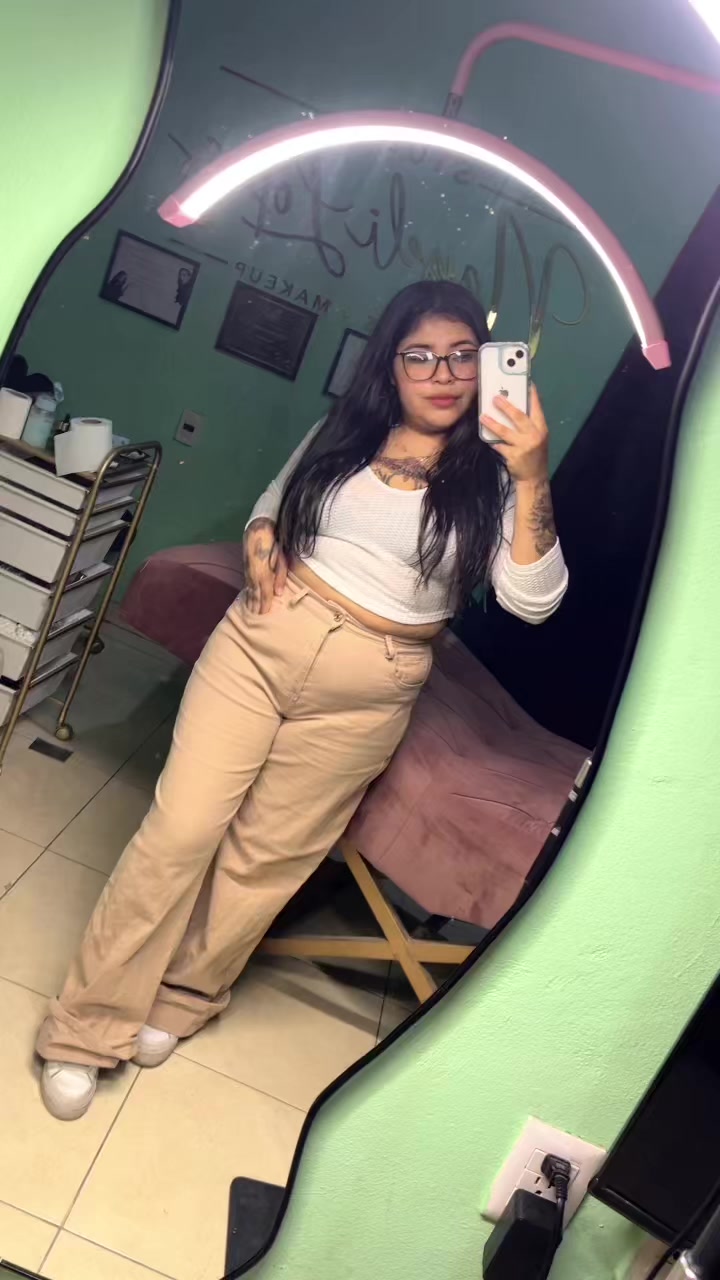 @Nayeli López