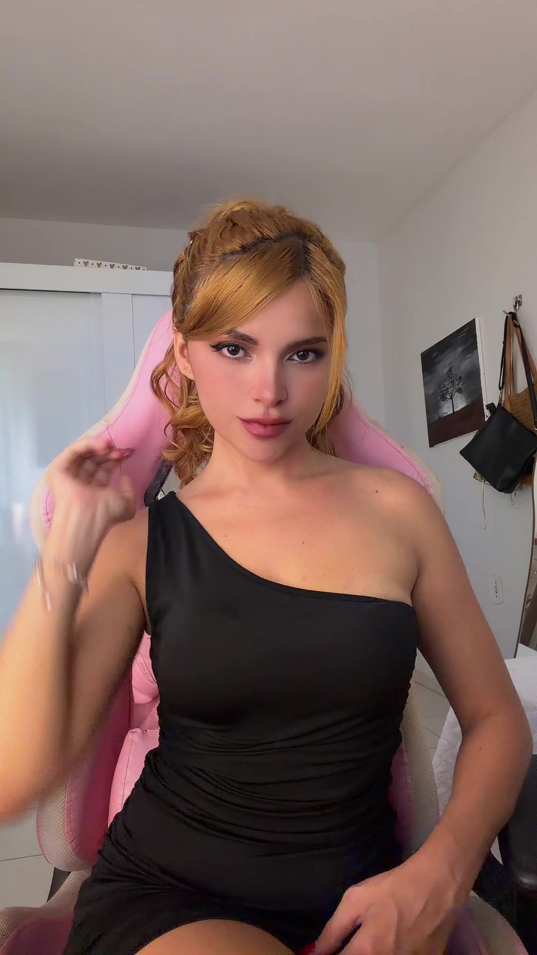 @Anna 🦊