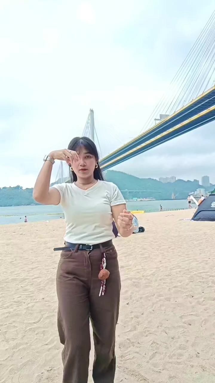 @Elii