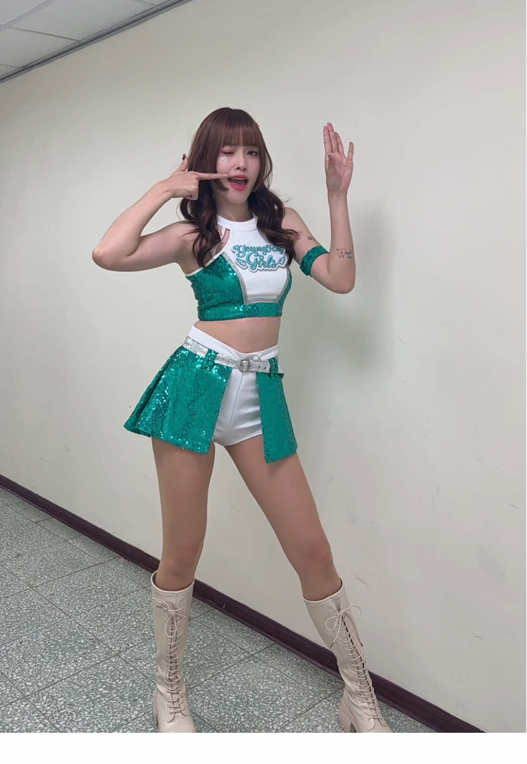 @芮妮