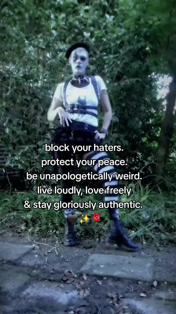 @sadclownfoolery
