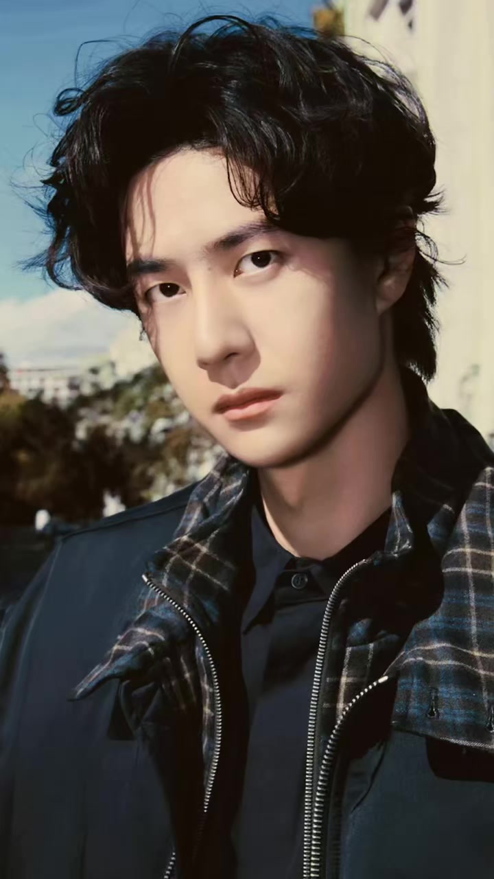 @𝑻𝑨𝑵𝑮 𝑶𝑯 王一博•𝒀𝑰𝑩𝑶𝟖𝟓