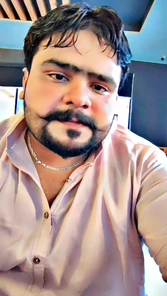 @🇵🇰محمد ریاض🇴🇲