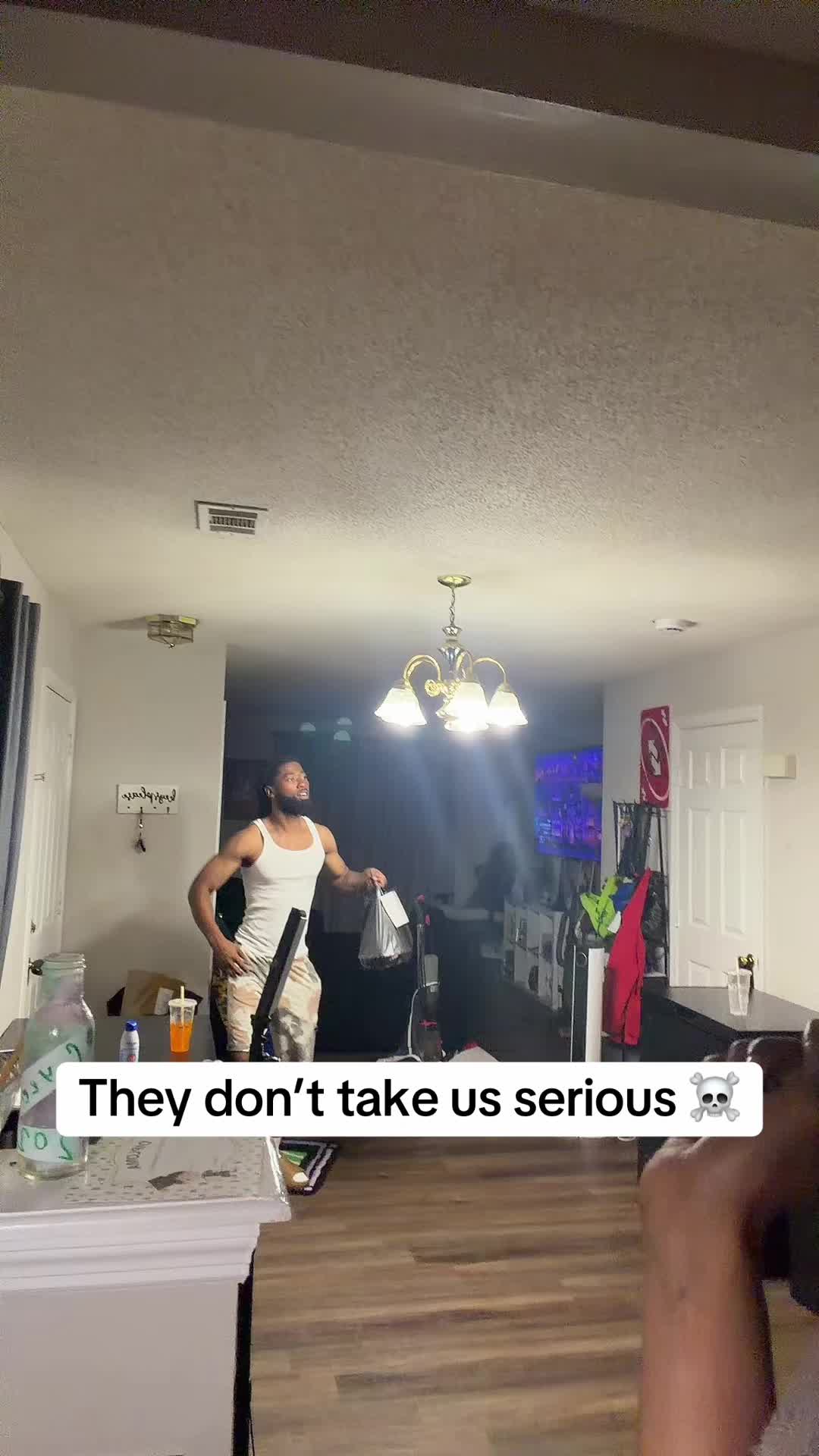 @QUE4PREZIDENT🏴&zwj;☠️