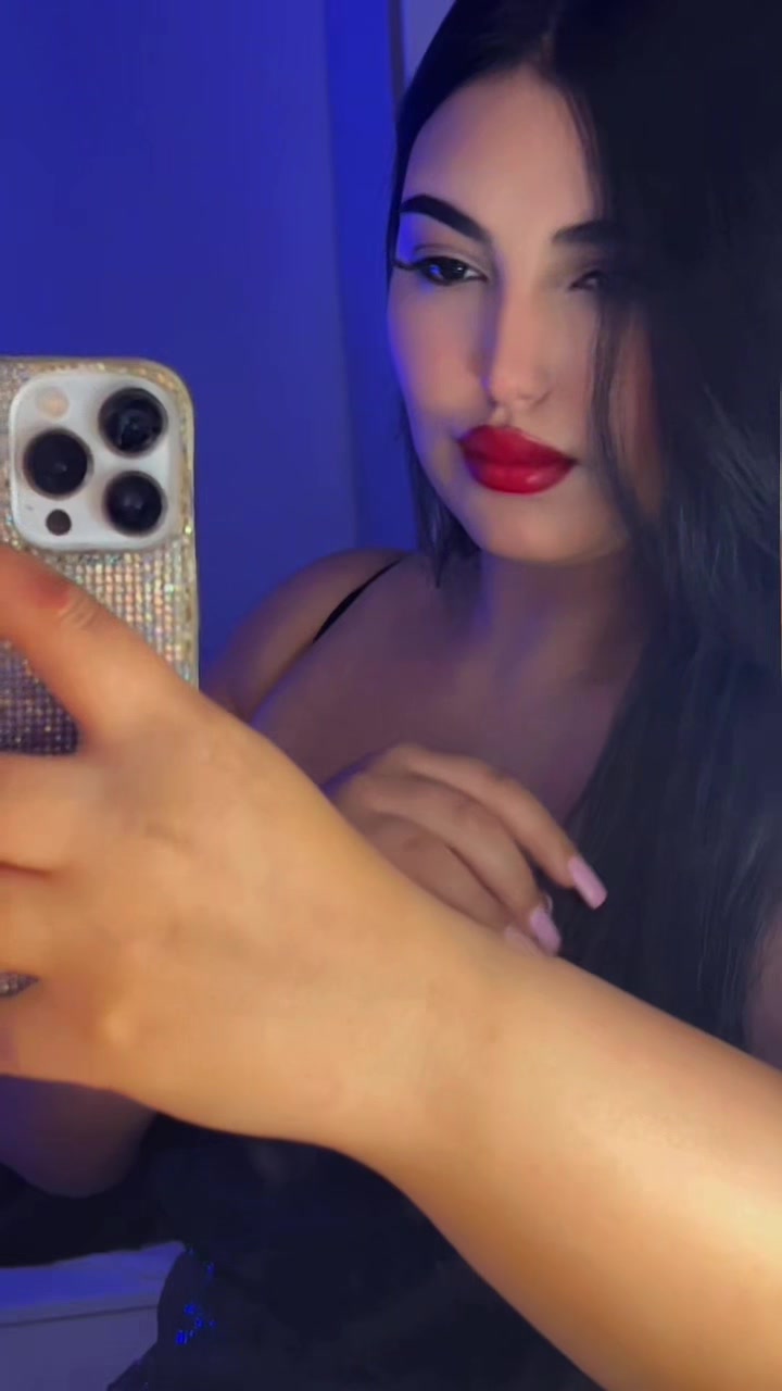 @Feriel Abrougui