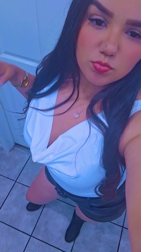 @lorii🍓👑🇻🇪🇺🇸🩷