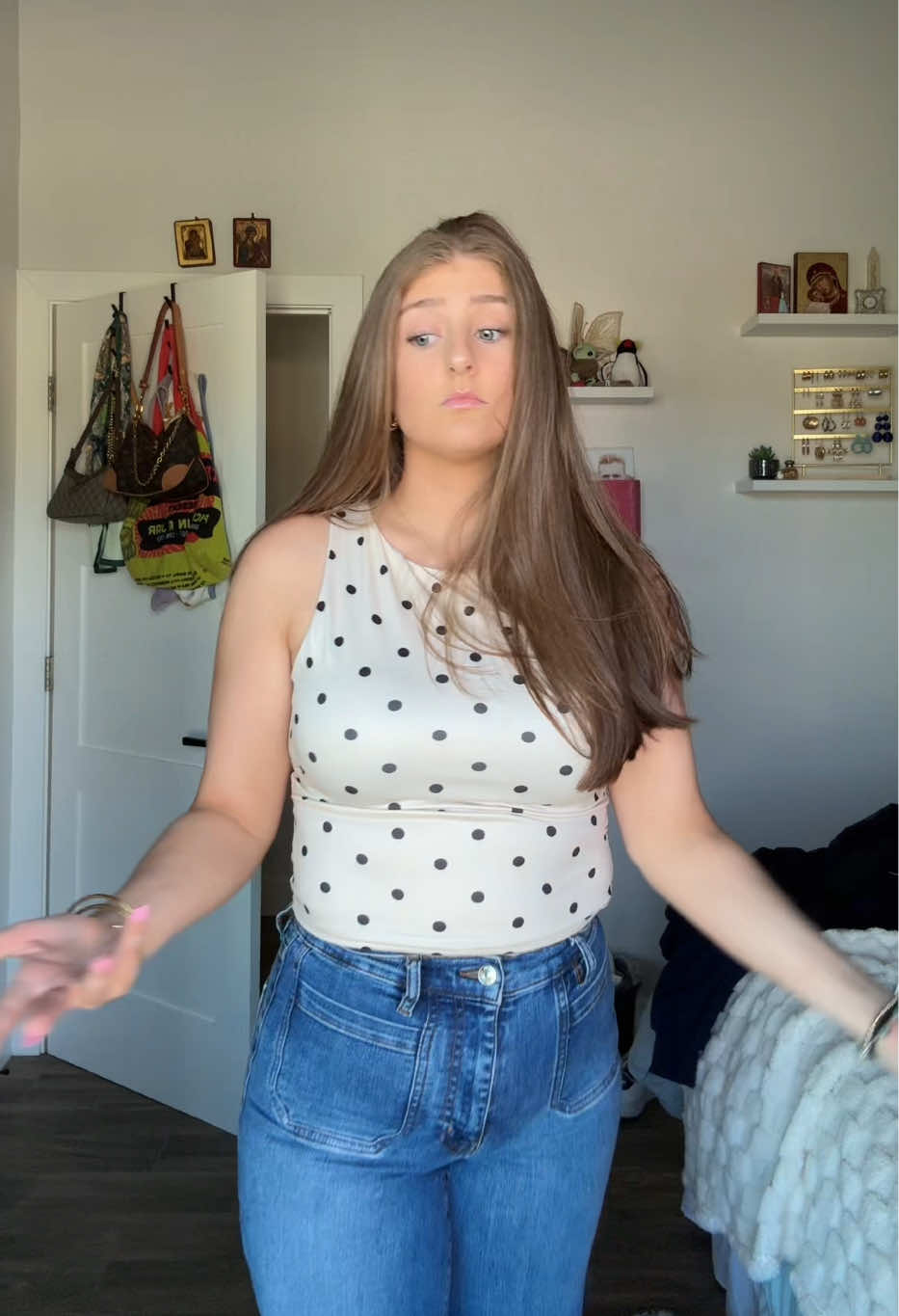 @kiki kitsinis 🌷