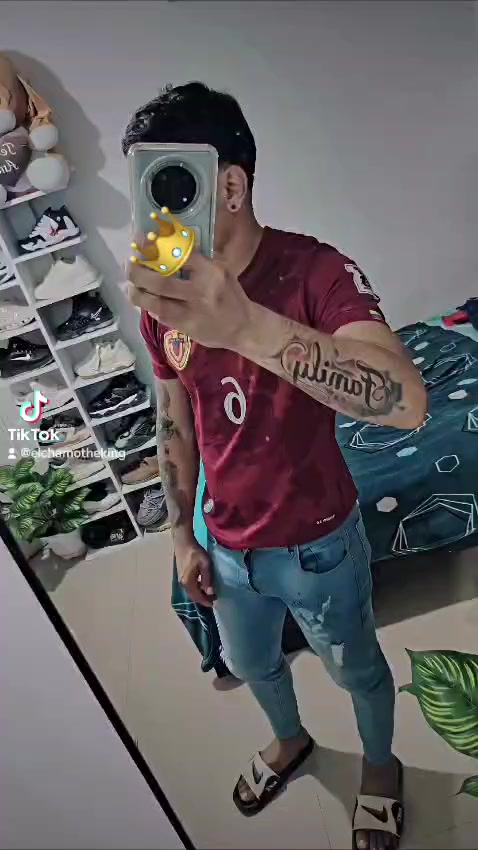 @3lChamoTheKing