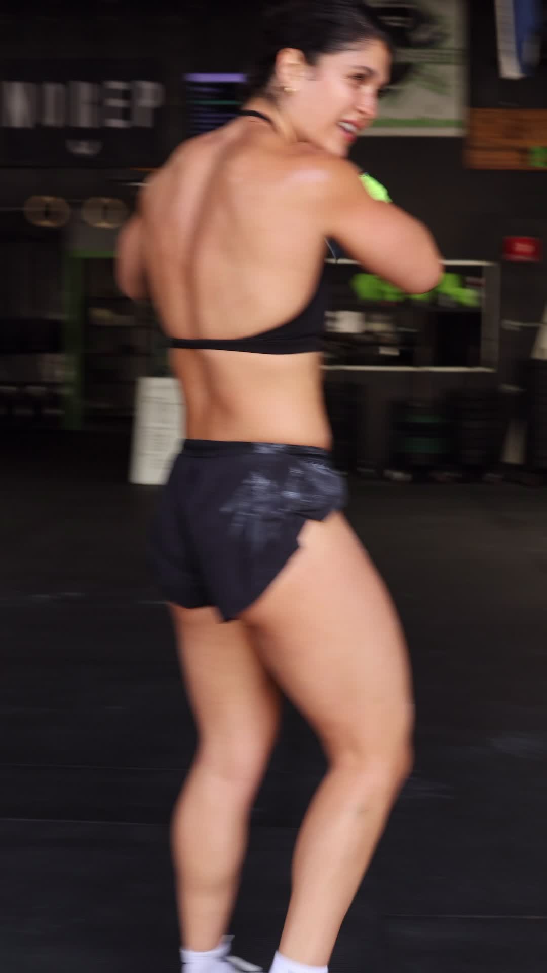 @Kayteejones_