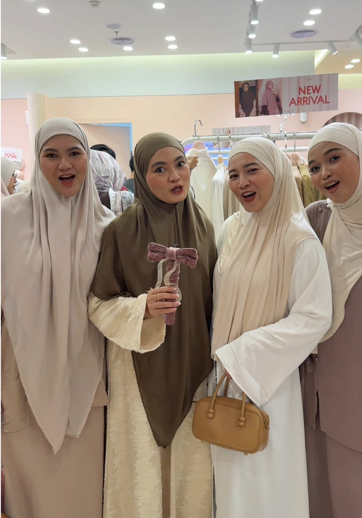 @Lozy Hijab