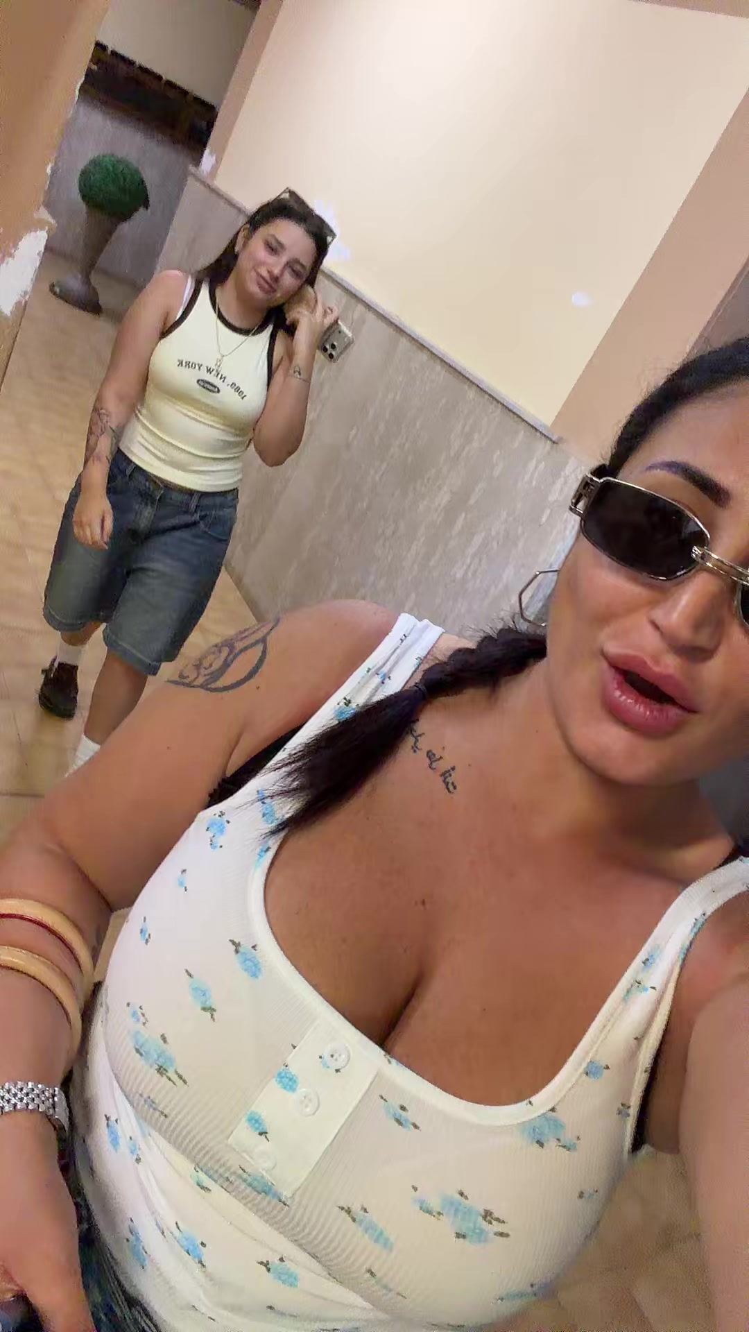 @melania bastelli