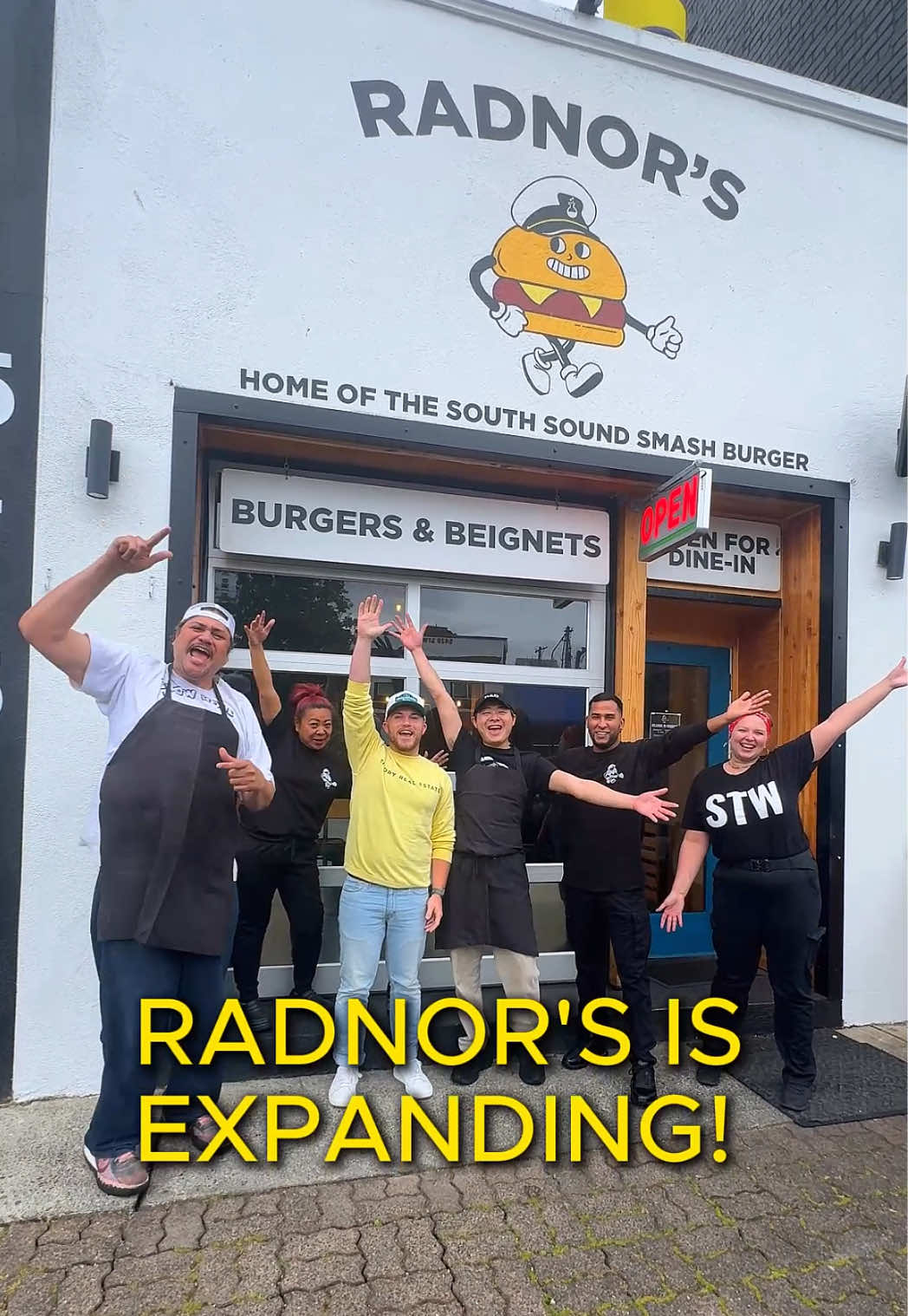@Radnor's Burgers & Beignets 🍔