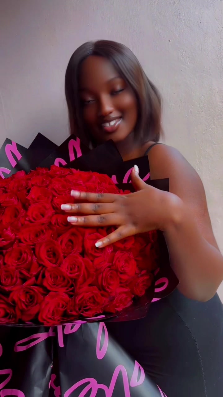 @Karungi🖤