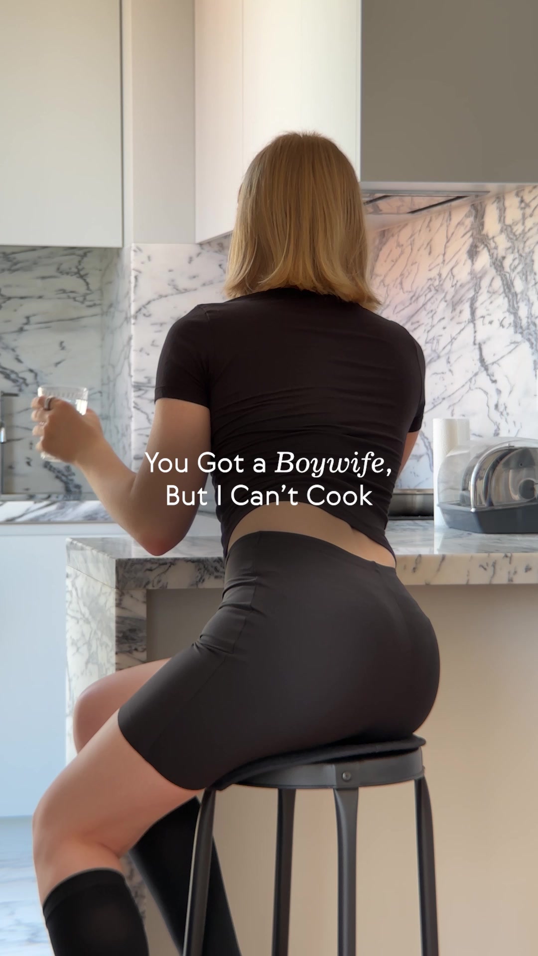 @girlincaptivity