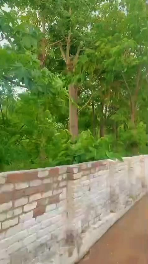 @HOZAIFA KHAN 😎
