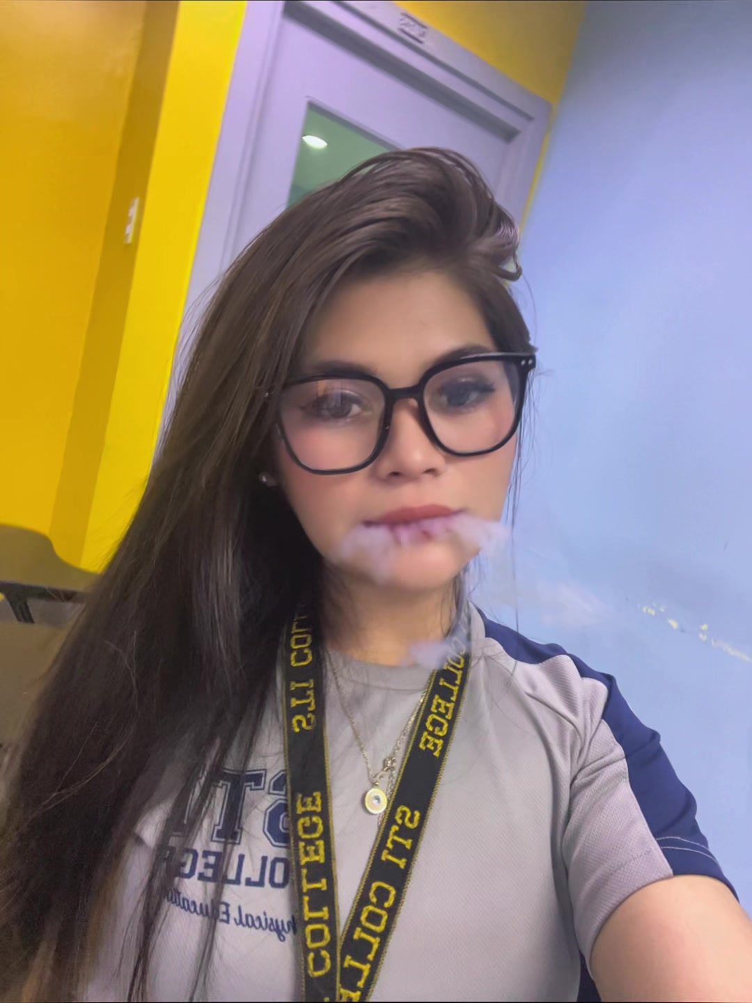 @Vhy