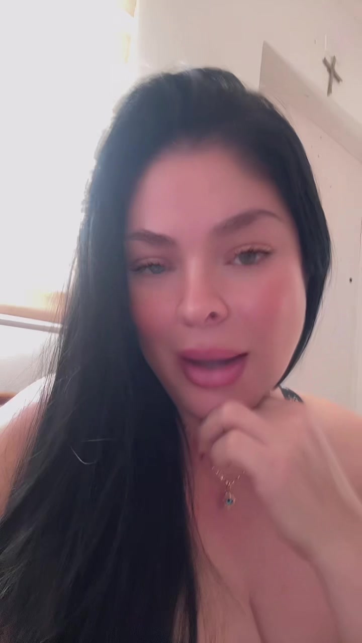 @caritolaleona