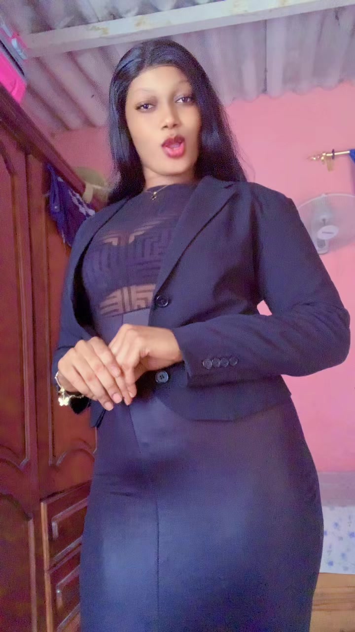 @Miya beauty shop 👙👗👠🥿👛👜