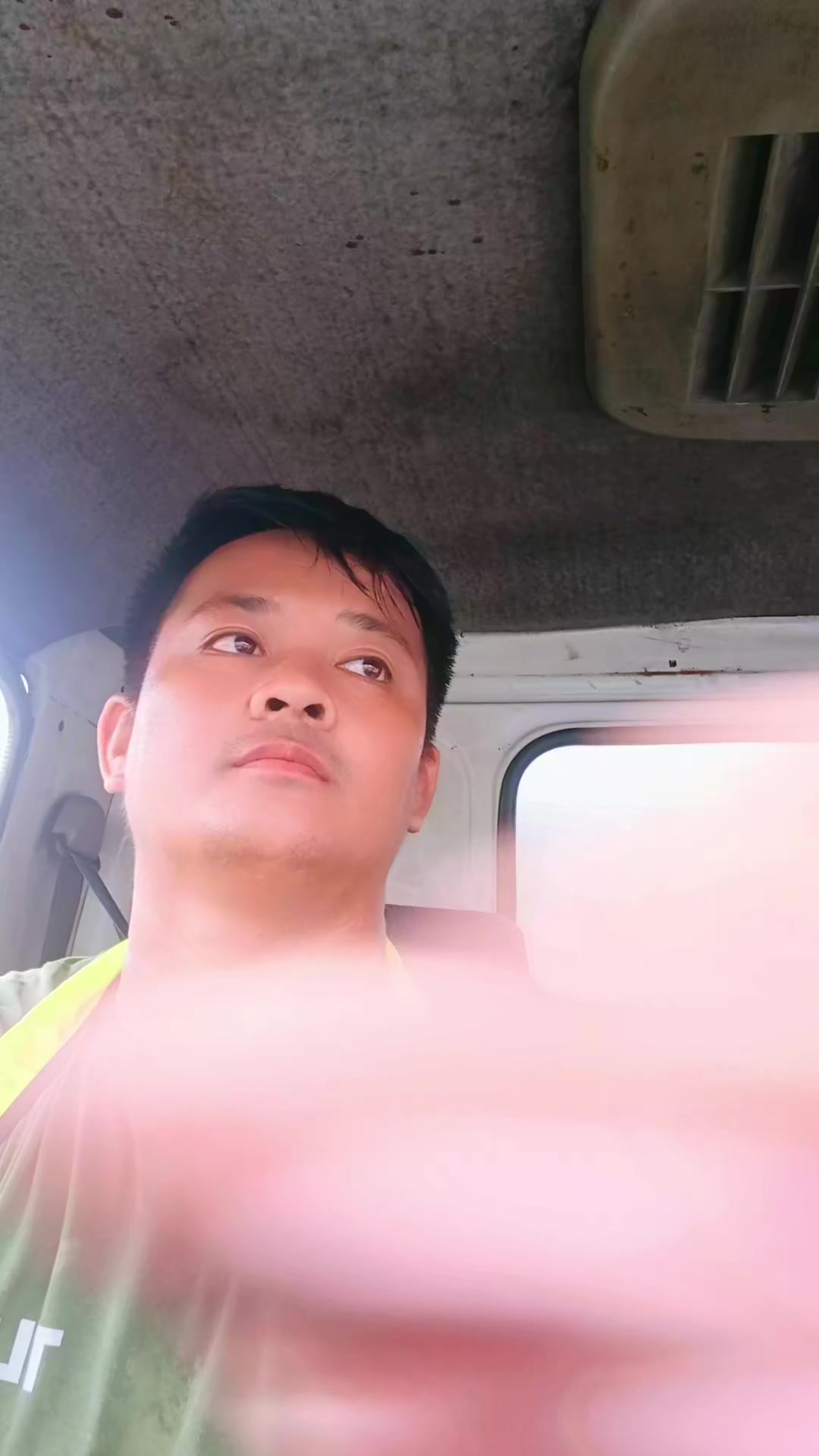 @Robert Vlog ge😂