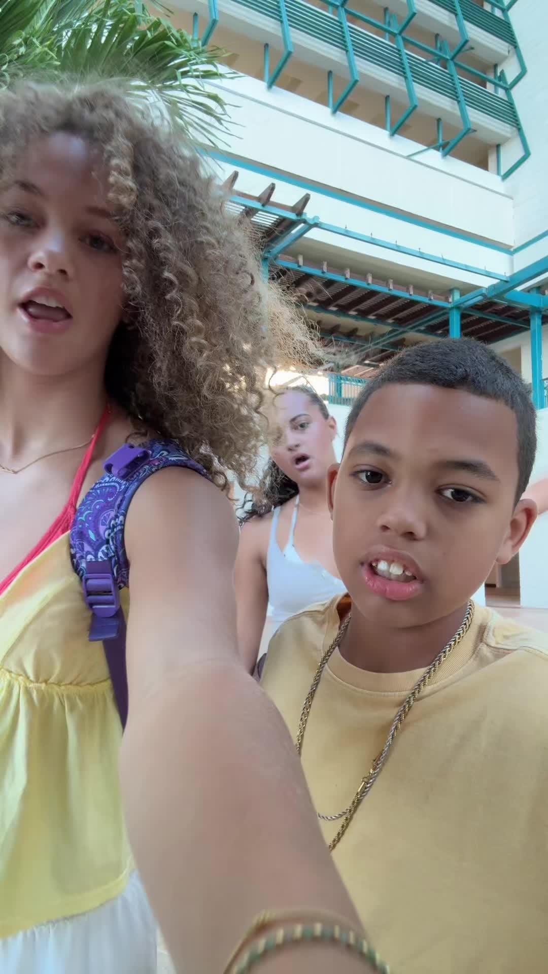 @emryyy