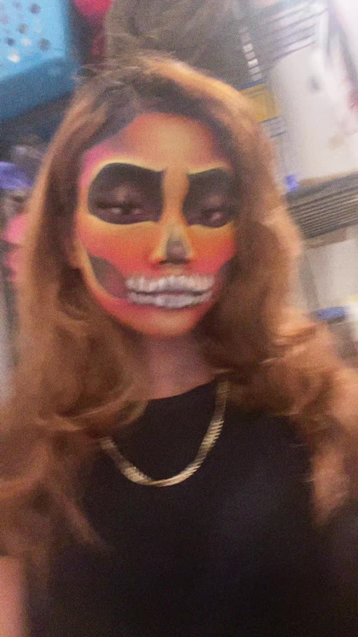 @👣